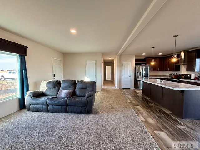 $365,000 | 2987 East 550 North, St. Anthony, ID 83445