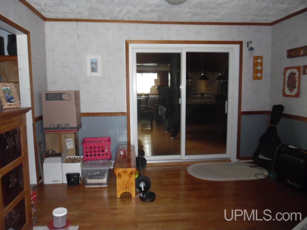 1114 Willow Road Gladstone, MI 49837 - Photo 13 of 43