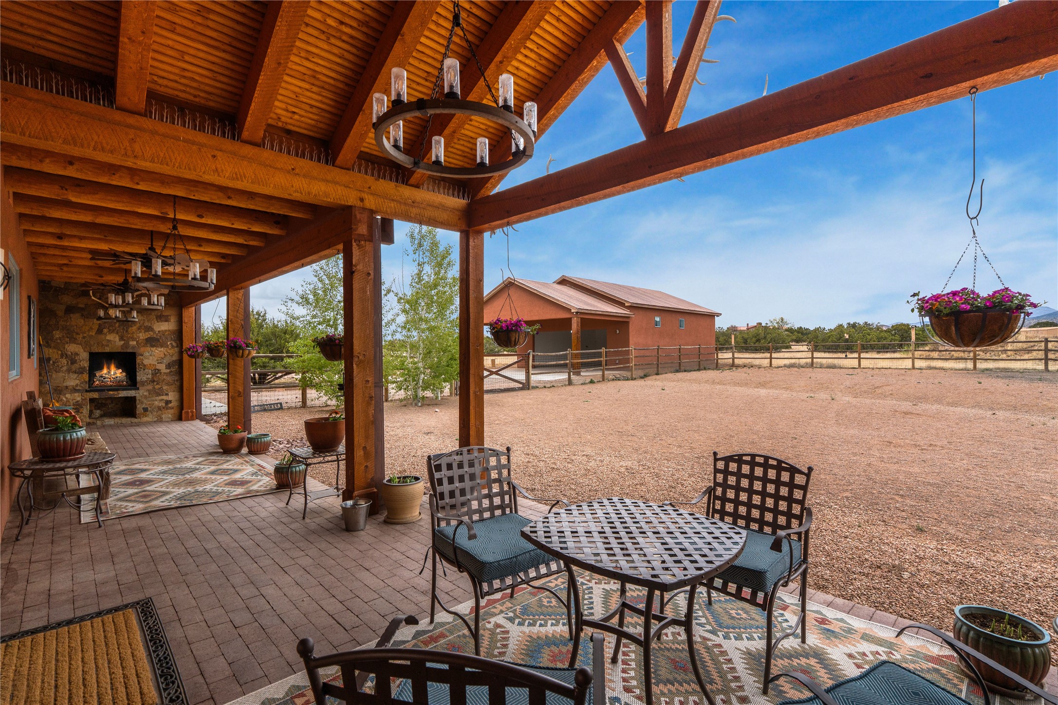 86 Droege Road Santa Fe, NM 87508 - Photo 30 of 37 Exterior Dining & Living