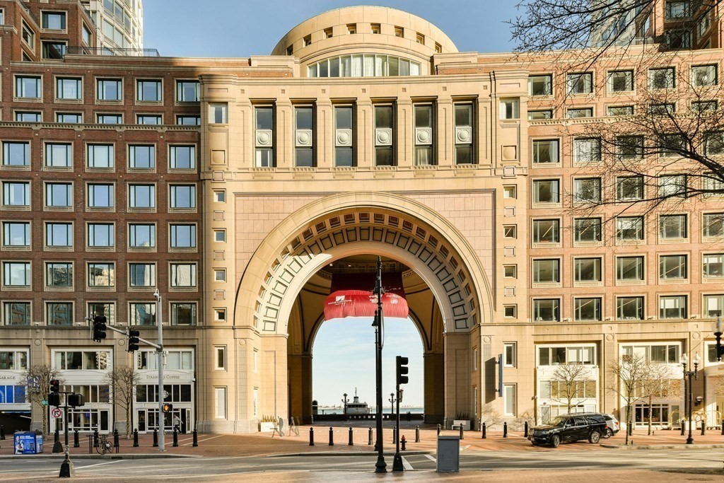 20 Rowes Wharf, Unit 707 Boston, MA 02110 - Photo 17 of 22