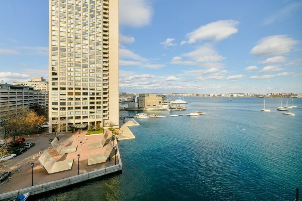 20 Rowes Wharf, Unit 707 Boston, MA 02110 - Photo 3 of 22