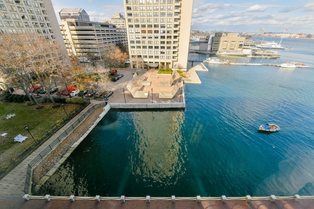 20 Rowes Wharf, Unit 707 Boston, MA 02110 - Photo 7 of 22