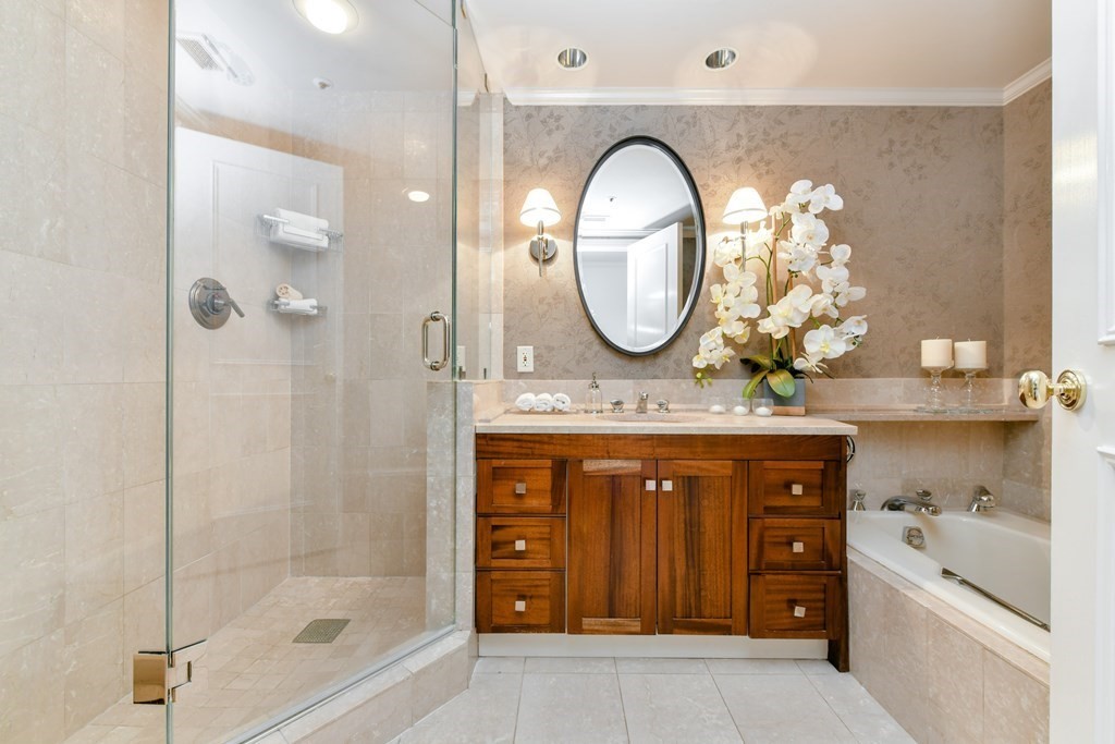 20 Rowes Wharf, Unit 707 Boston, MA 02110 - Photo 10 of 22