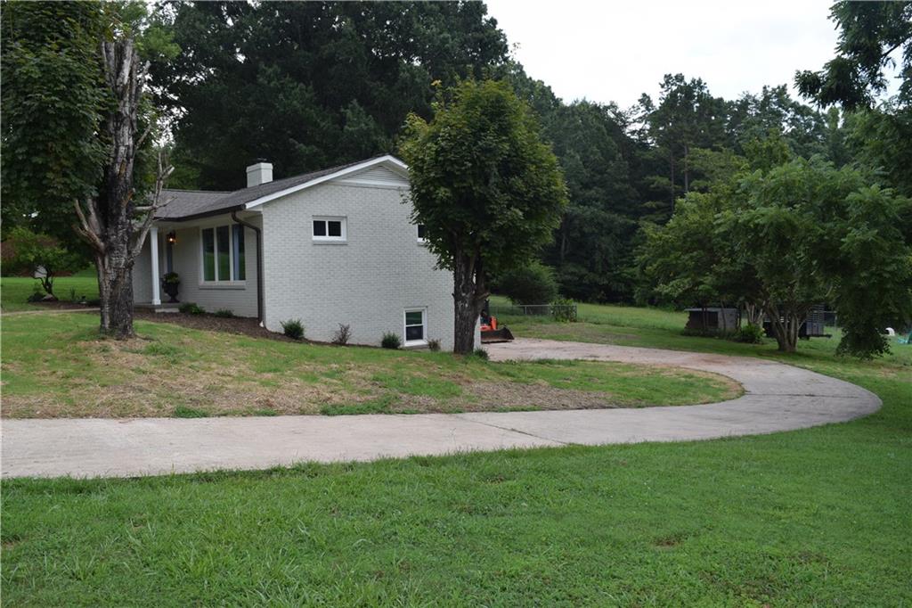 1372 Amherst Road Morganton, NC 28655 - Photo 22 of 29 Gallery Image 22