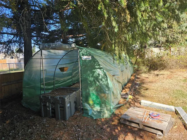 $289,900 | 605 Hubbard Road Southeast, Rainier, WA 98576