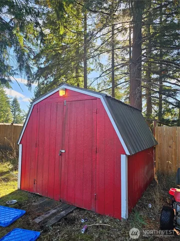 $289,900 | 605 Hubbard Road Southeast, Rainier, WA 98576