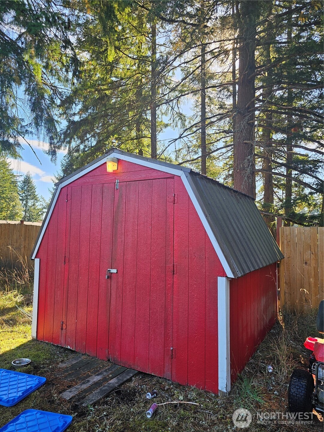 605 Hubbard Road Southeast Rainier, WA 98576 - Photo 8 of 18