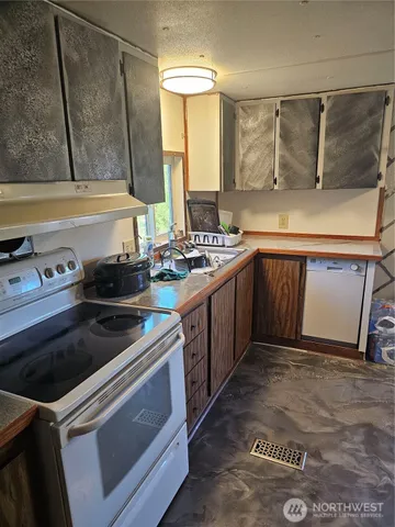 $289,900 | 605 Hubbard Road Southeast, Rainier, WA 98576