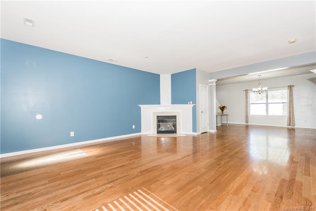 10930 Slalom Hill Road Charlotte, NC 28278 - Photo 2 of 19