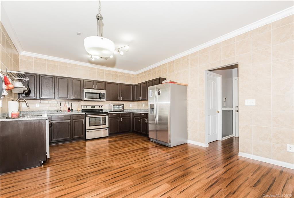 10930 Slalom Hill Road Charlotte, NC 28278 - Photo 5 of 19