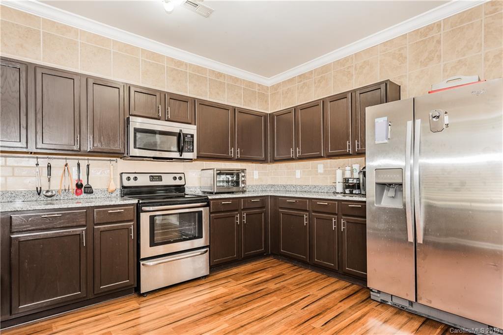 10930 Slalom Hill Road Charlotte, NC 28278 - Photo 8 of 19
