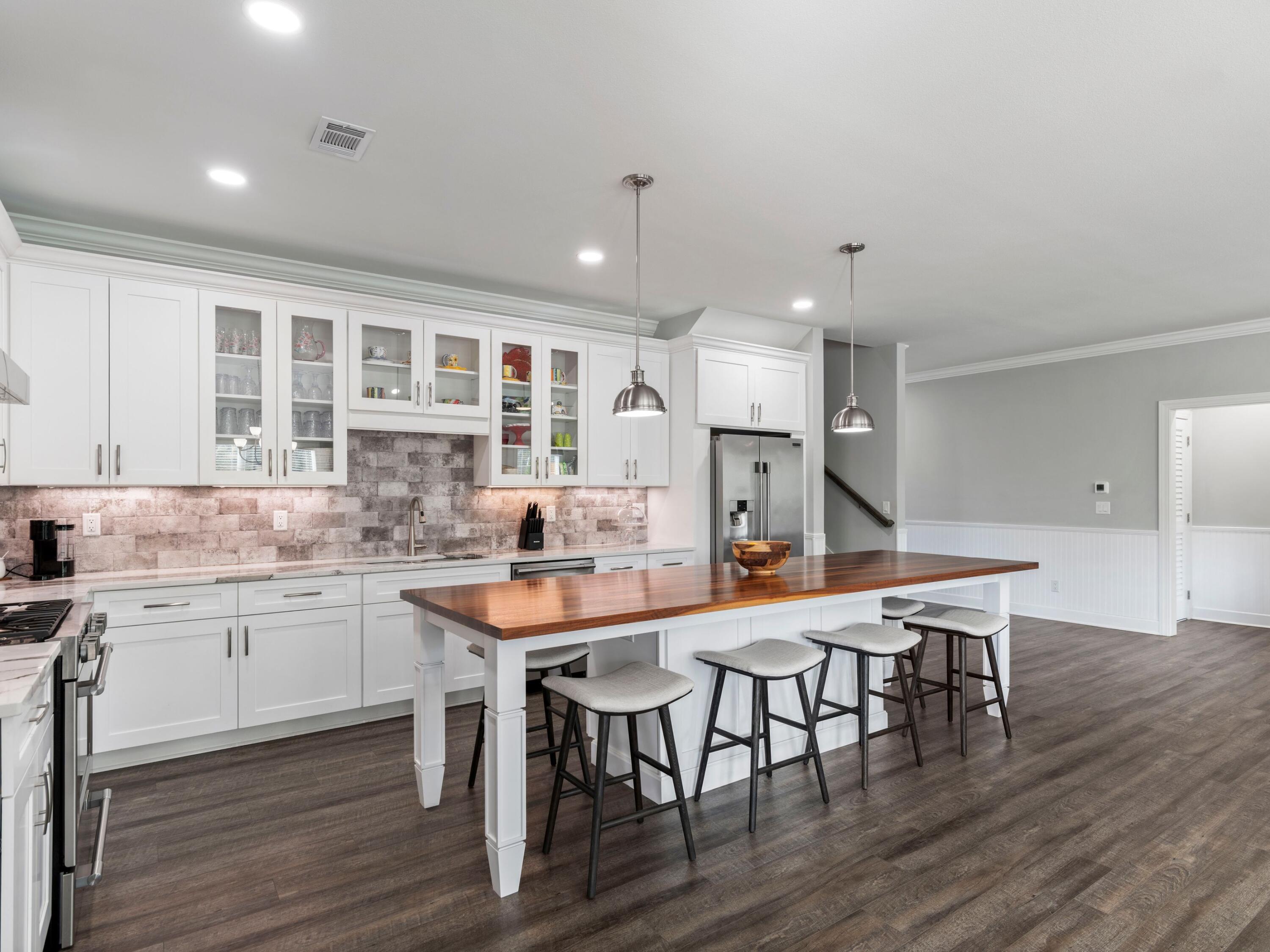 179 Lake Park Cove Santa Rosa Beach, FL 32459 - Photo 23 of 69 Fantastic kitchen with Gas stove