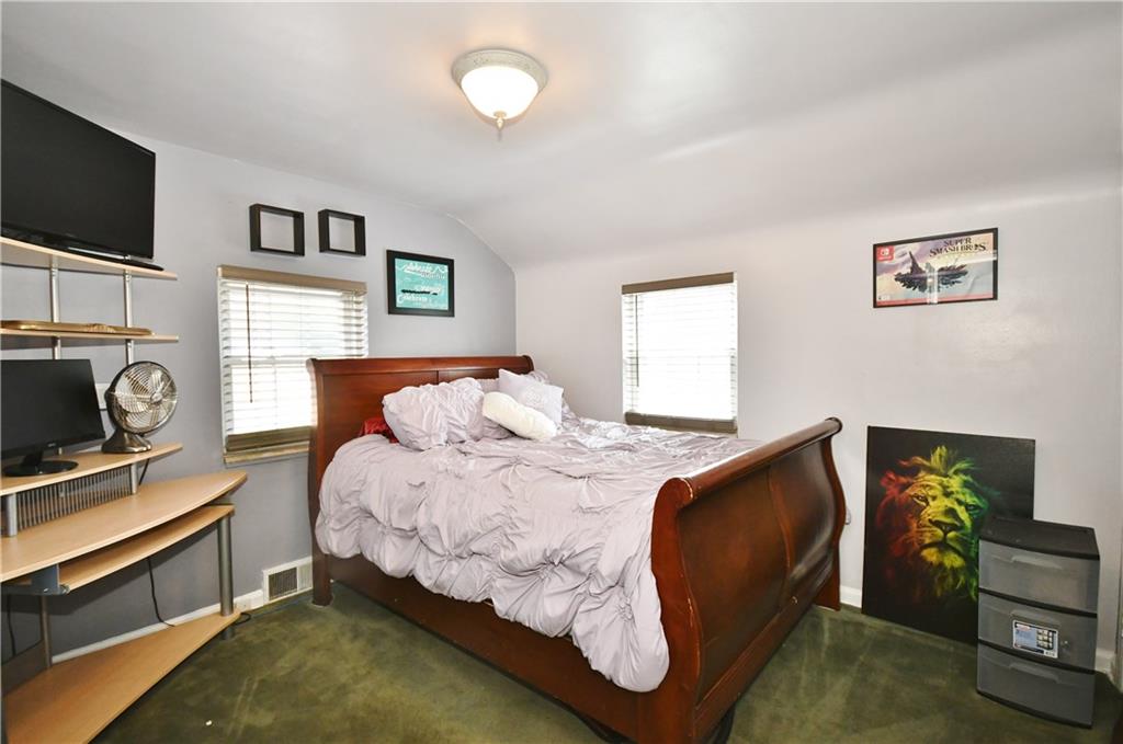 1916 Spring Valley Road Pittsburgh, PA 15243 - Photo 12 of 20