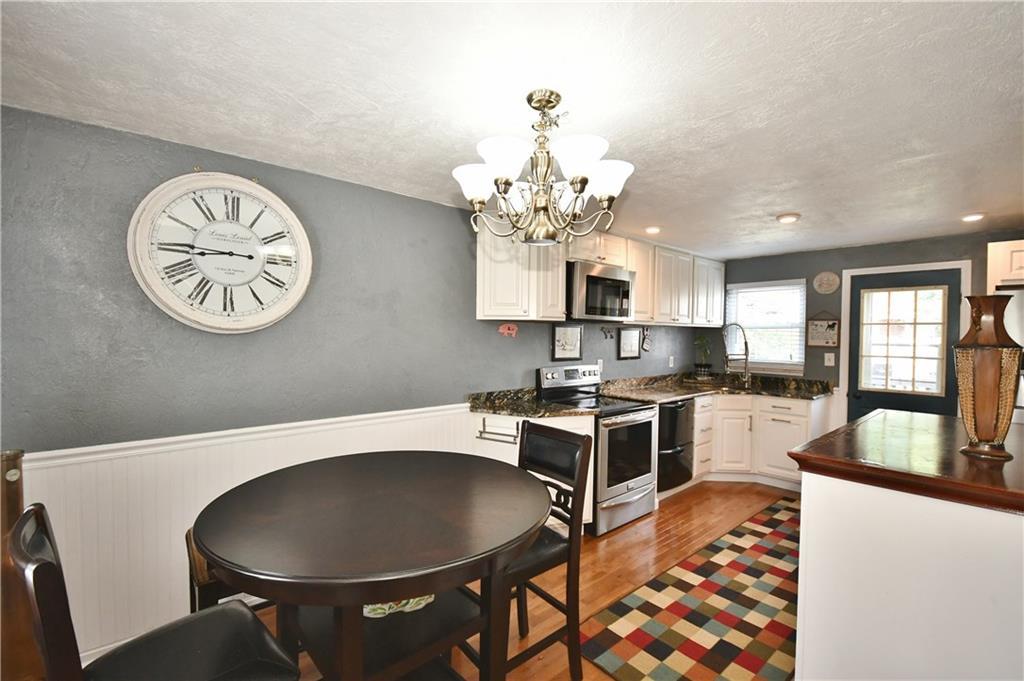 1916 Spring Valley Road Pittsburgh, PA 15243 - Photo 8 of 20