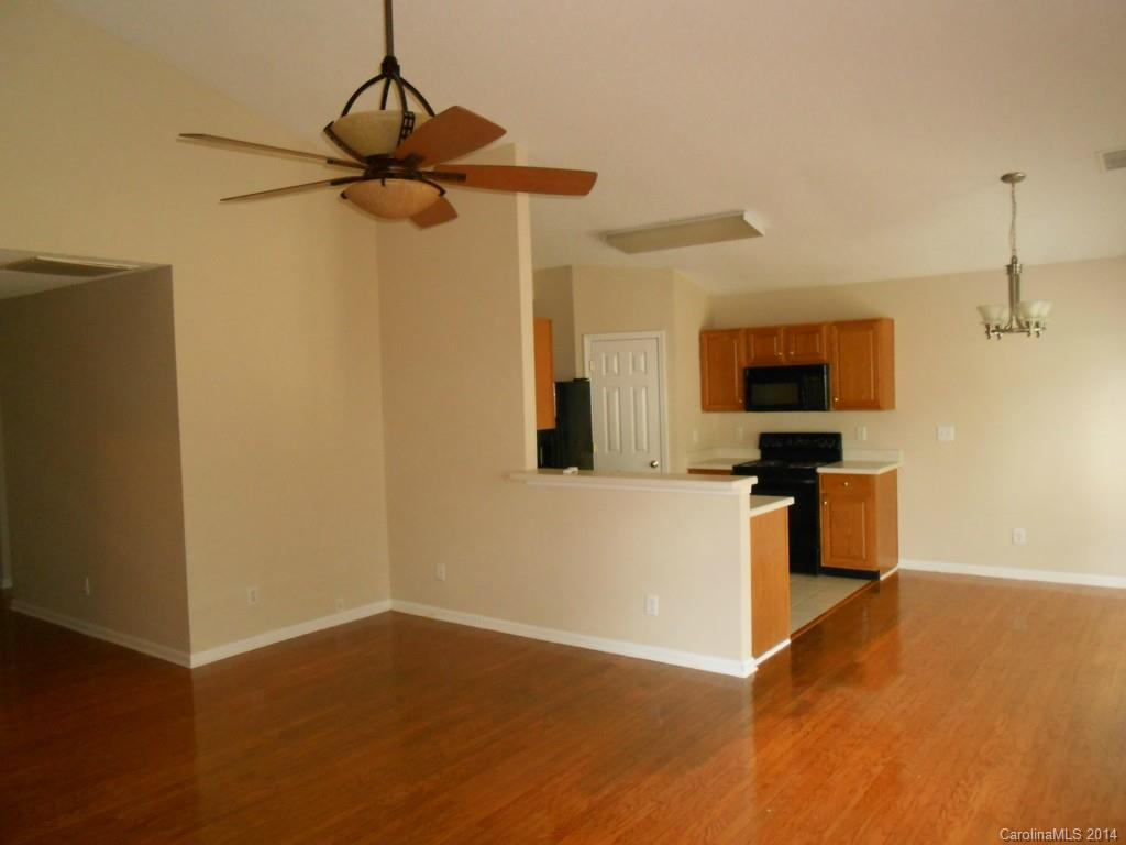 11402 Gold Pan Road Charlotte, NC 28215 - Photo 5 of 13
