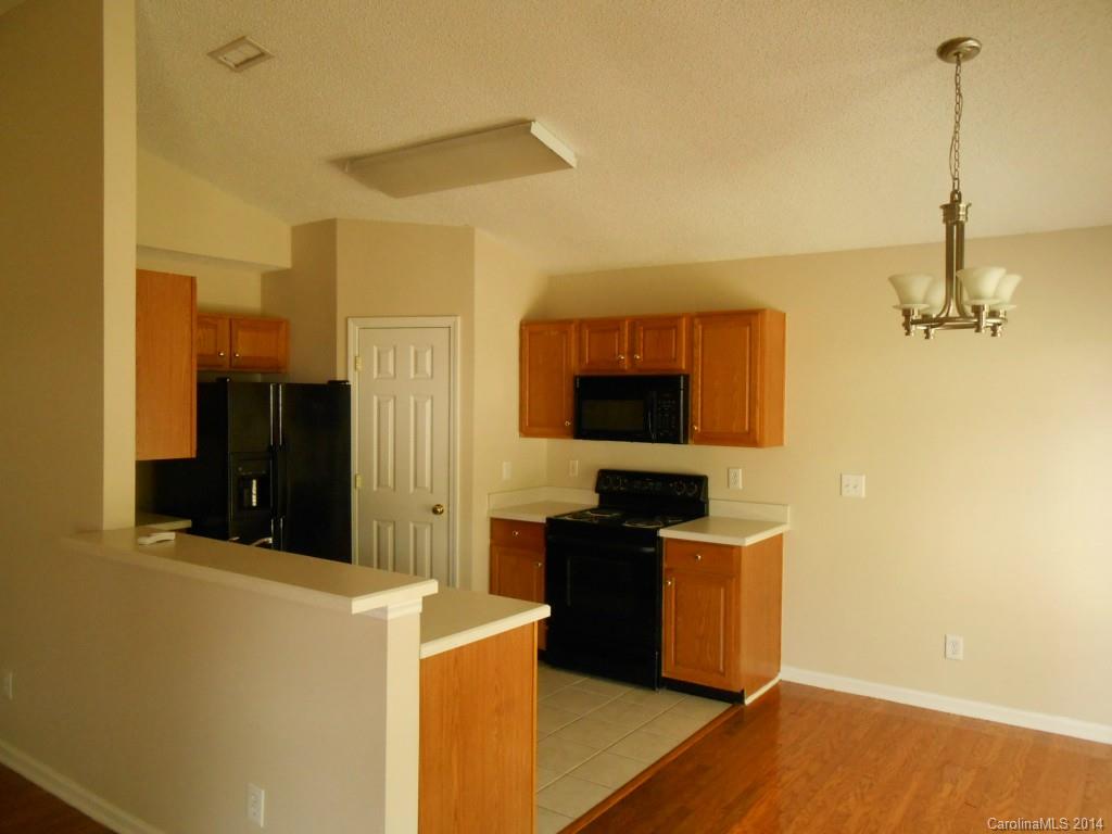 11402 Gold Pan Road Charlotte, NC 28215 - Photo 7 of 13