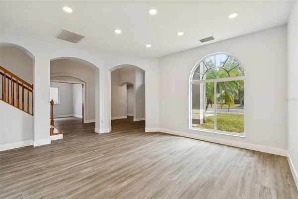 $3,600 | 18154 Sandy Pointe Drive, Tampa, FL 33647