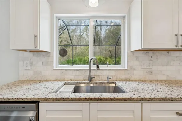 $3,600 | 18154 Sandy Pointe Drive, Tampa, FL 33647