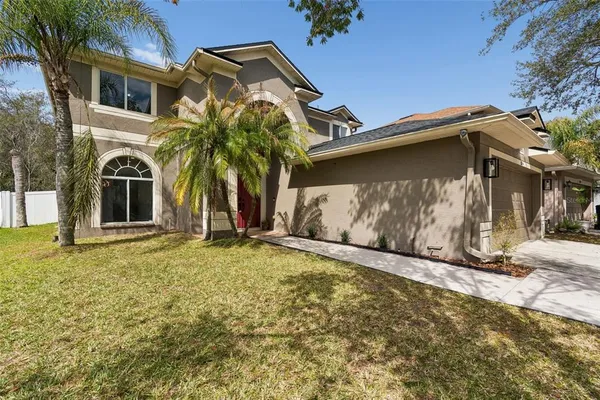 $3,600 | 18154 Sandy Pointe Drive, Tampa, FL 33647