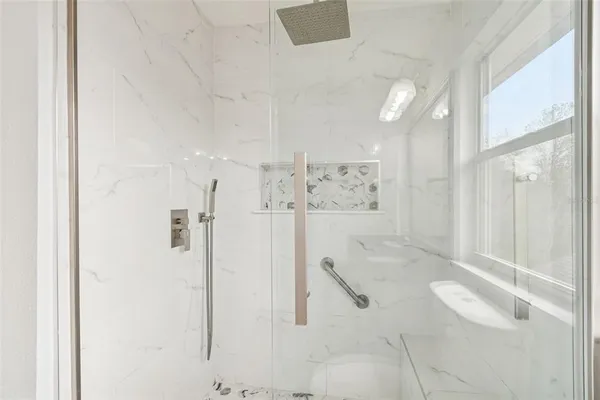 $3,600 | 18154 Sandy Pointe Drive, Tampa, FL 33647