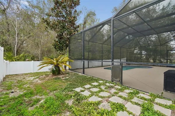 $3,600 | 18154 Sandy Pointe Drive, Tampa, FL 33647