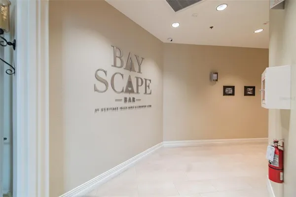 $3,600 | 18154 Sandy Pointe Drive, Tampa, FL 33647