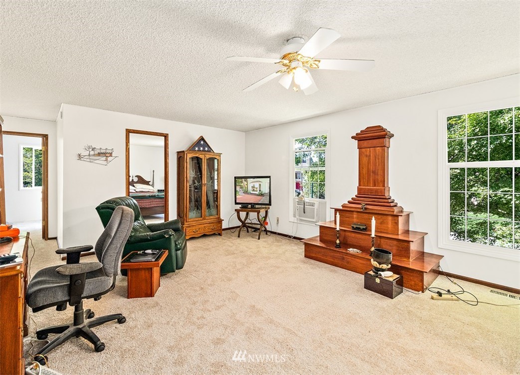 14837 Southeast 170th Street Renton, WA 98058 - Photo 20 of 25 Gallery Image 20