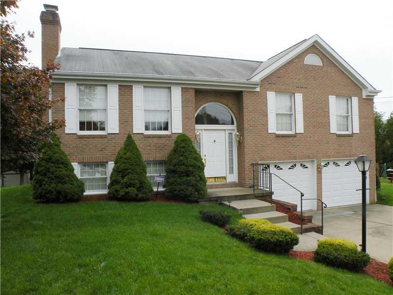 261 Rolshouse Road Pittsburgh, PA 15237 - Photo 3 of 16 Exterior Front.
