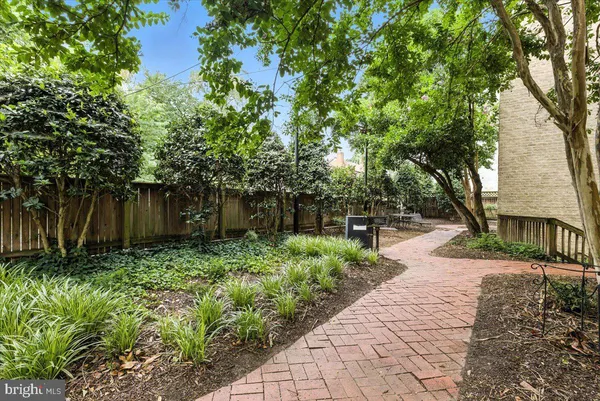 $199,900 | 1367 K Street Southeast, Unit B, Washington, DC 20003