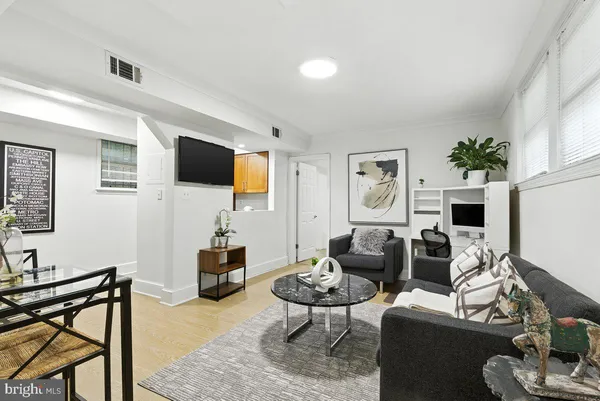 $199,900 | 1367 K Street Southeast, Unit B, Washington, DC 20003