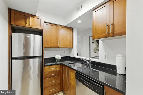 $199,900 | 1367 K Street Southeast, Unit B, Washington, DC 20003
