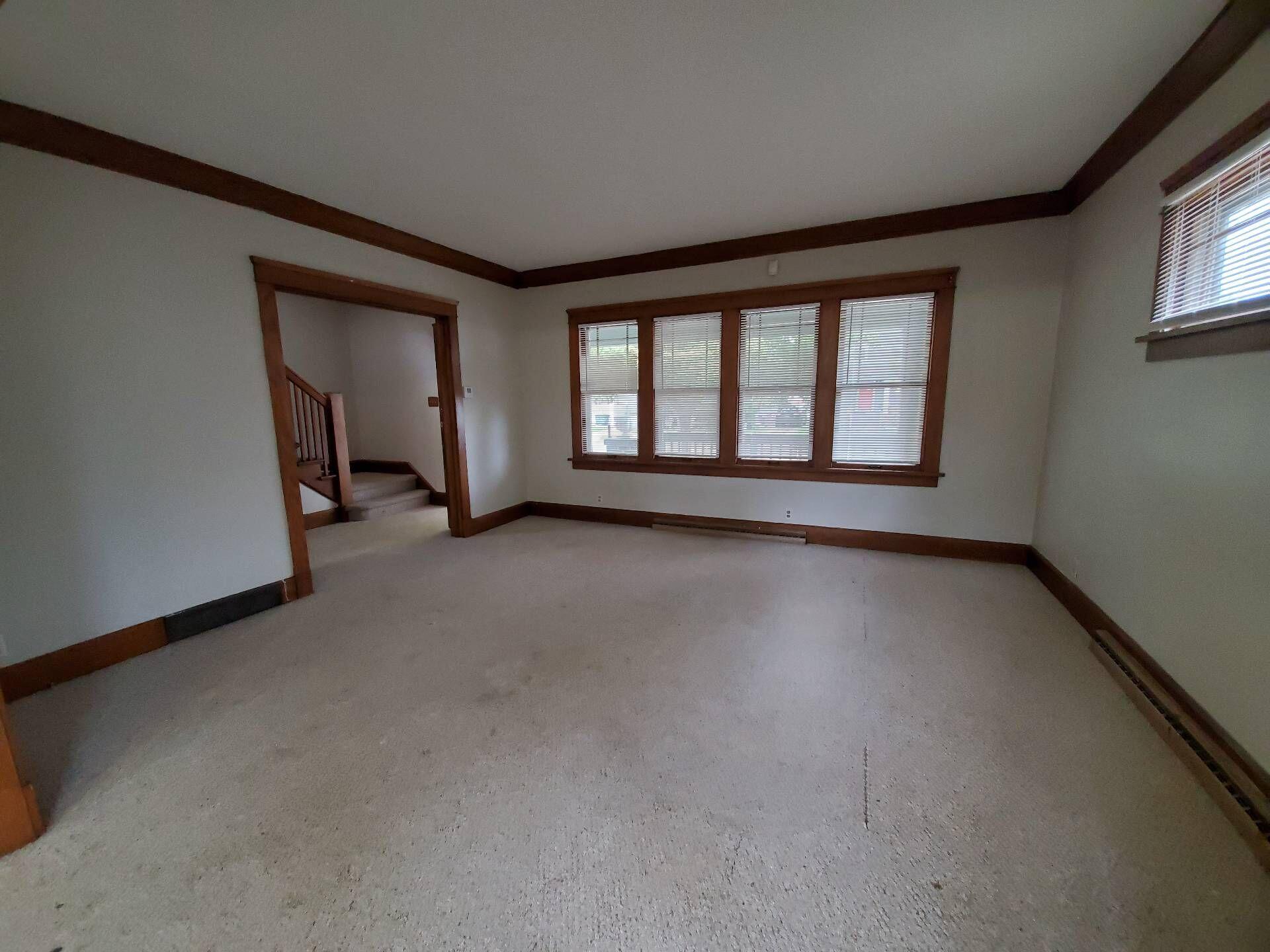 2423 20th Street Racine, WI 53403 - Photo 4 of 28 1634322414644.JPEG