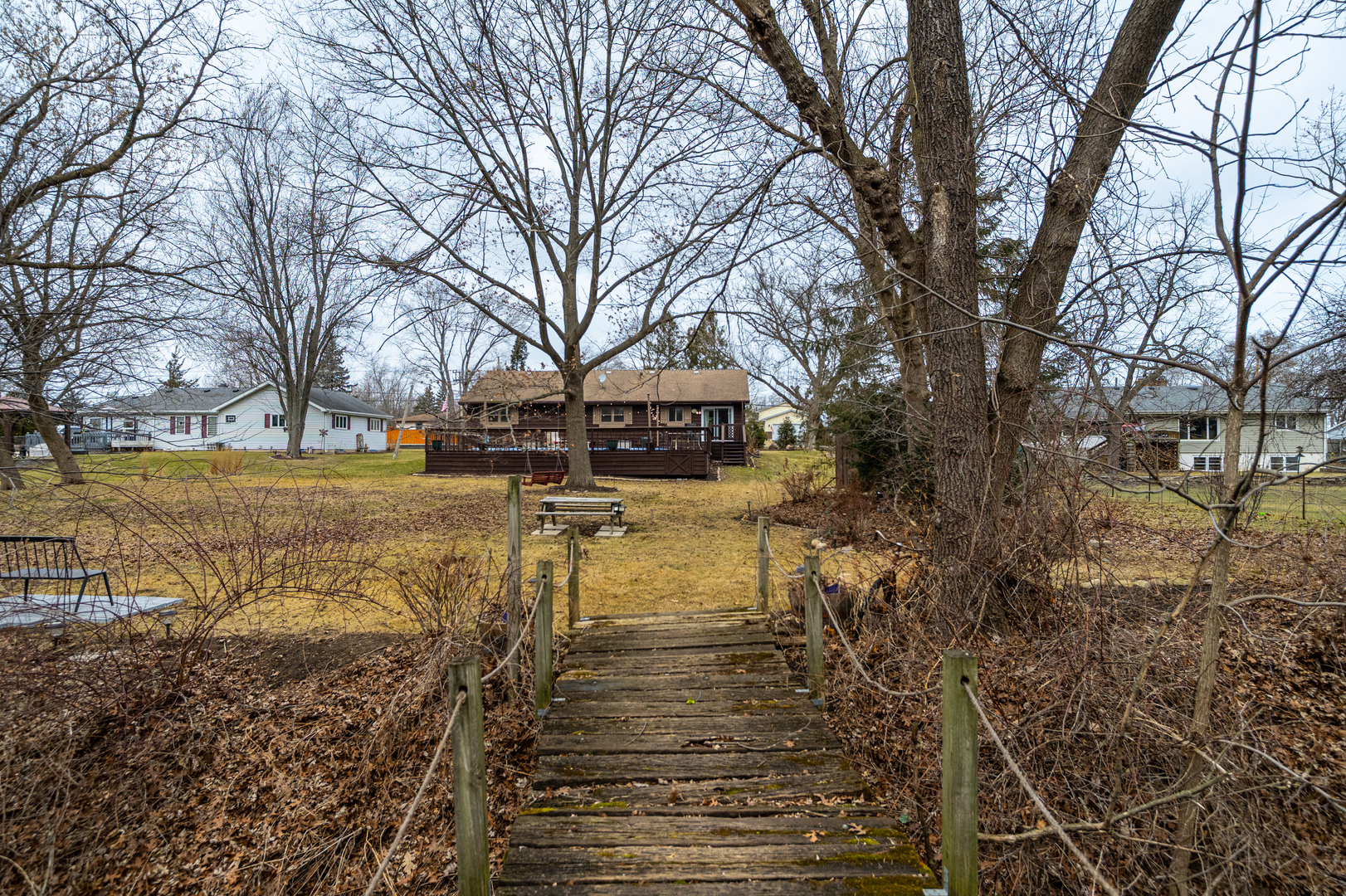 1403 West Beach Road Waukegan, IL 60087 - Photo 50 of 59 a view of a yard with trees