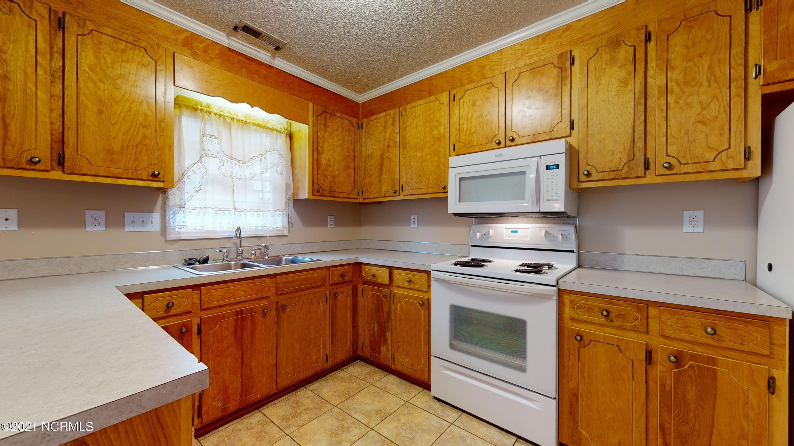 934 Spring Forest Road, Unit A3 Greenville, NC 27834 - Photo 7 of 25 934 A3 Spring Forest Rd-13