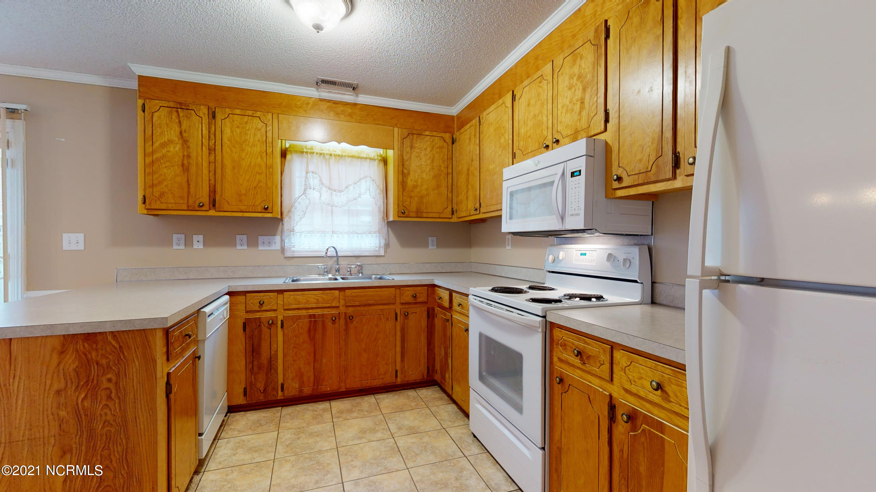 934 Spring Forest Road, Unit A3 Greenville, NC 27834 - Photo 9 of 25 934 A3 Spring Forest Rd-15
