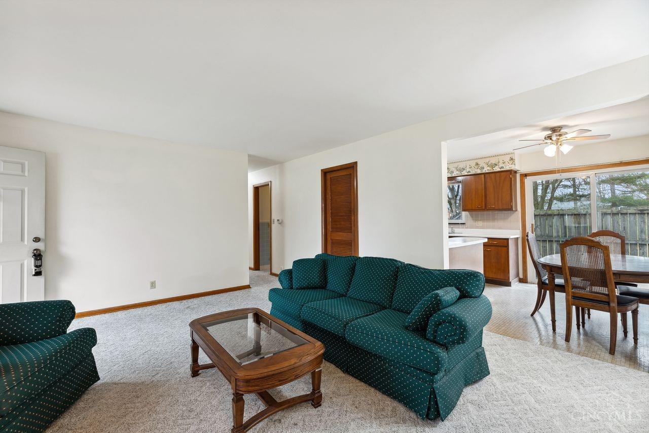 4671 Fisher Road Franklin, OH 45005 - Photo 10 of 36 Gallery Image 10