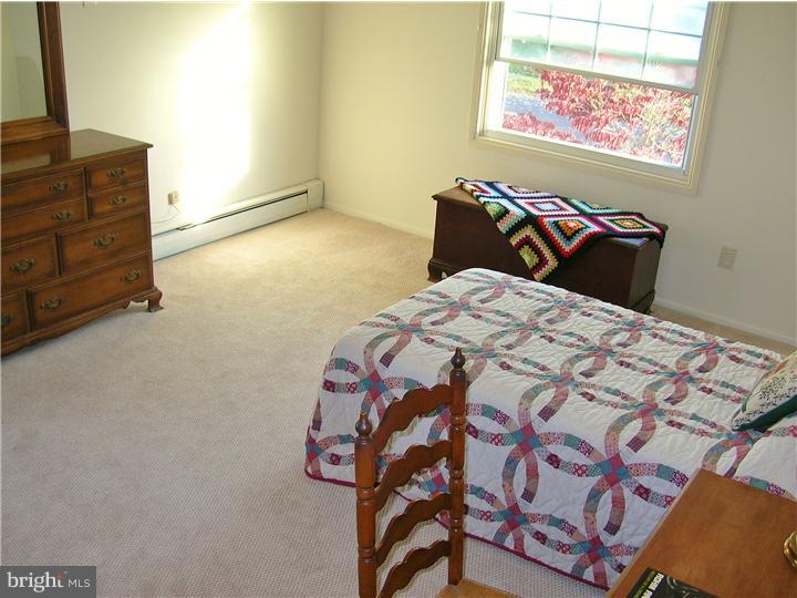 19 Tweed Road Levittown, PA 19056 - Photo 15 of 24 Master Bedroom