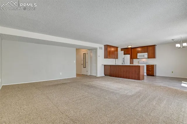 a view of an empty room with window