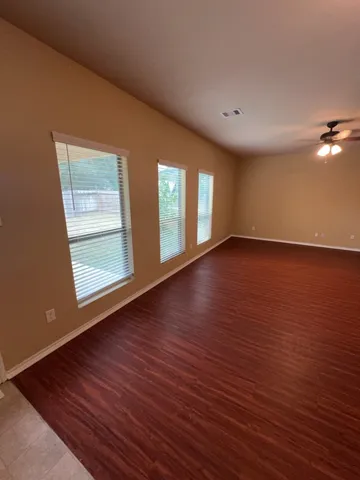 $1,775 | 808 Katydid Court, Conroe, TX 77301