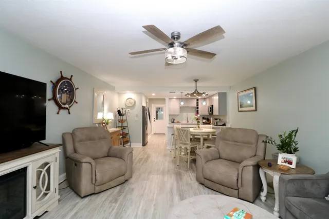 $269,000 | 5 Ocean Palm Villa North, Unit 5, Flagler Beach, FL 32136