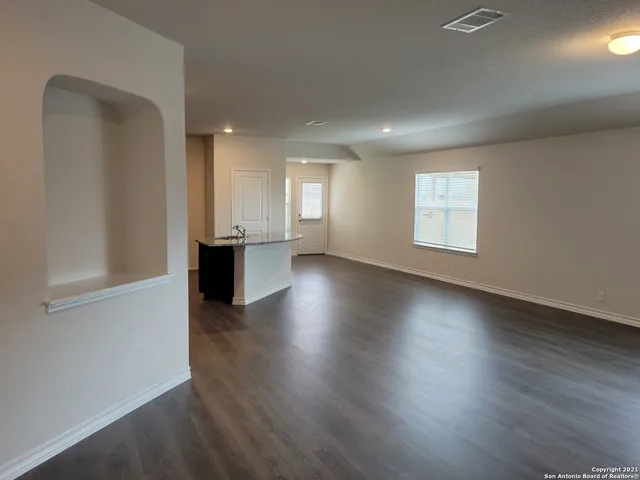 $2,000 | 618 Cypress Bayou, Cibolo, TX 78108