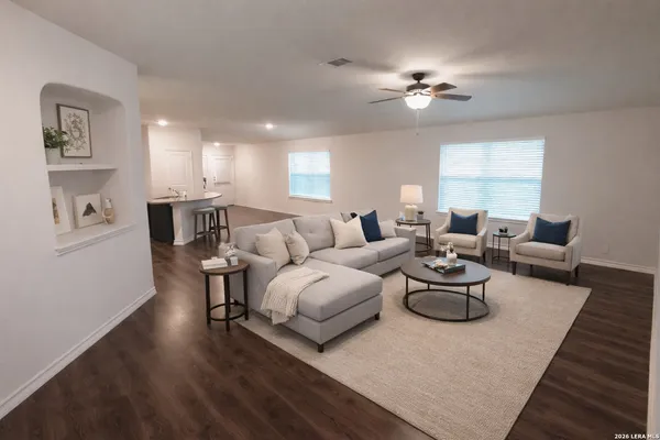 $2,000 | 618 Cypress Bayou, Cibolo, TX 78108