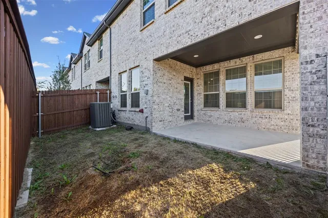 $384,994 | 519 Sandiford Court, Mansfield, TX 76063