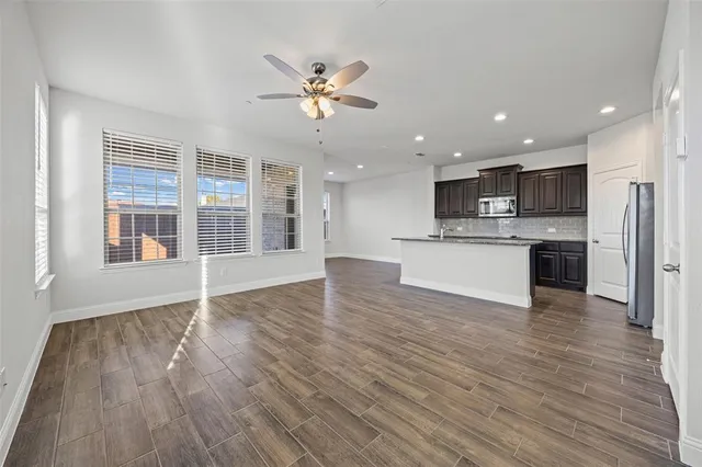 $384,994 | 519 Sandiford Court, Mansfield, TX 76063