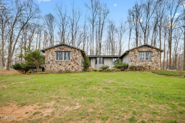 $475,000 | 5204 Foxfire Place, Kingsport, TN 37664