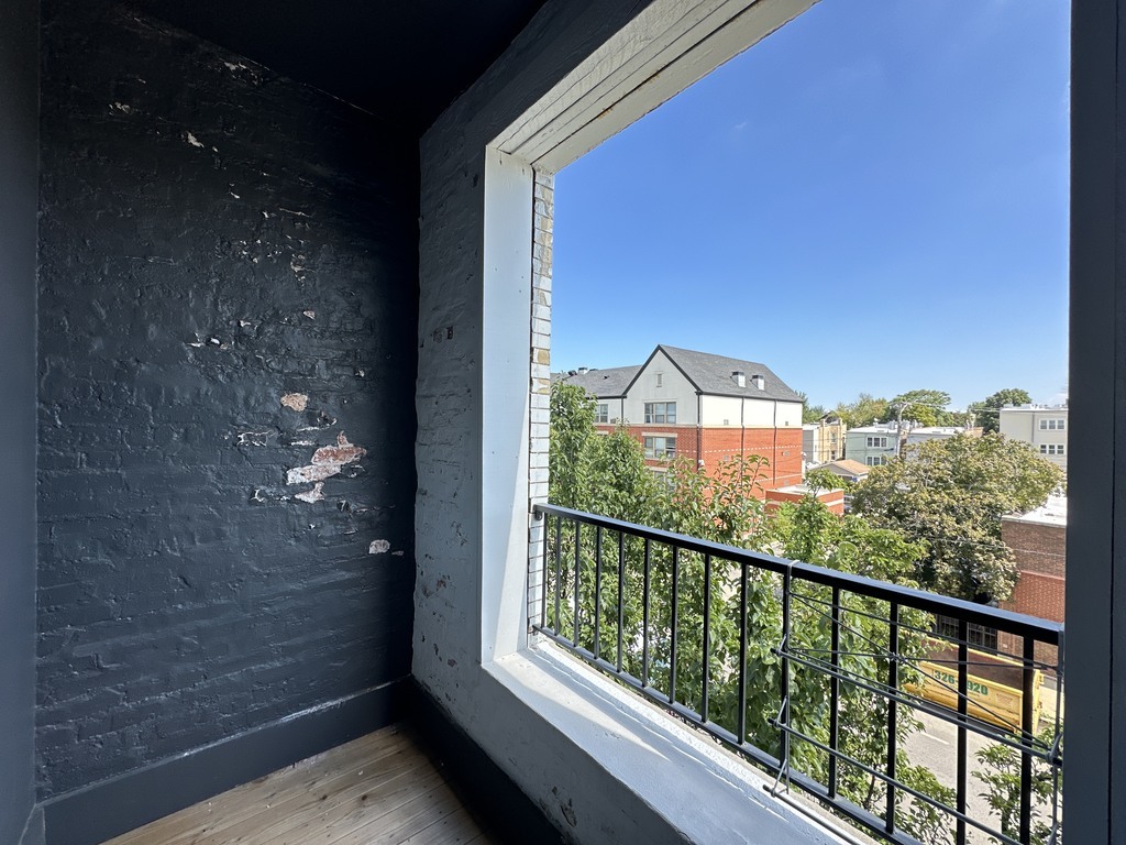 908 North California Avenue, Unit 3 Chicago, IL 60622 - Photo 13 of 20