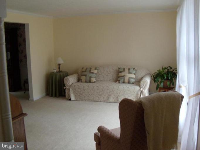 3103 Southwick Place Riva, MD 21140 - Photo 2 of 24 Living Room