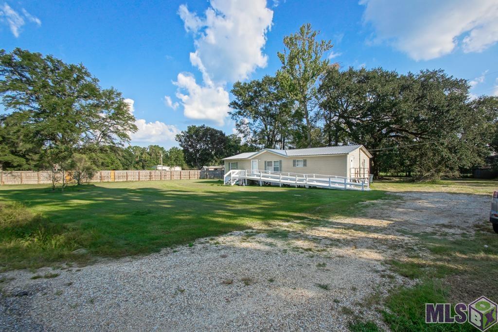 7168 Chandler Bluff Road Denham Springs, LA 70706 - Photo 3 of 23 Gallery Image 3