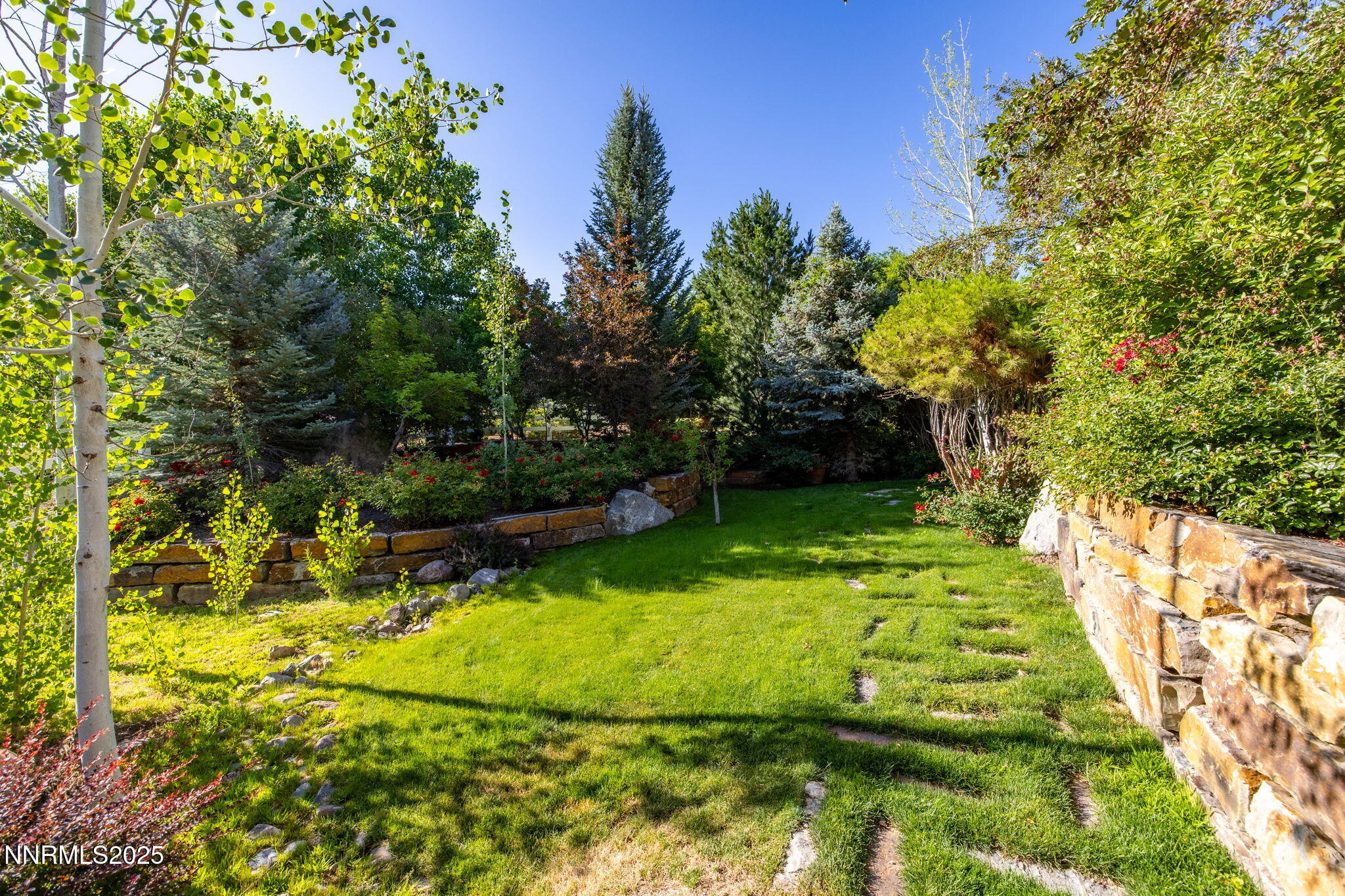 2680 Olive Place Reno, NV 89511 - Photo 16 of 41 30-web-or-mls-2680 Olive Pl-16