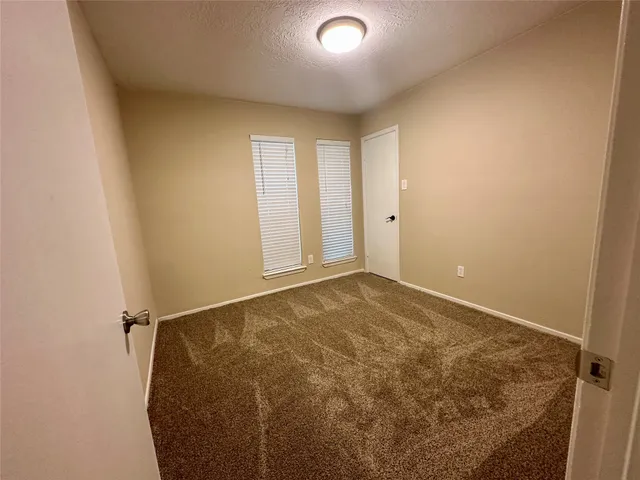 $2,250 | 7646 Western Oak Lane, Houston, TX 77040